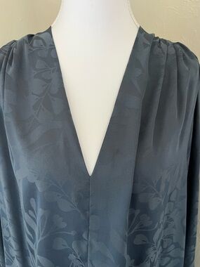 White House Black Market Slate Blue Floral V-Neck Blouse with Jacquard